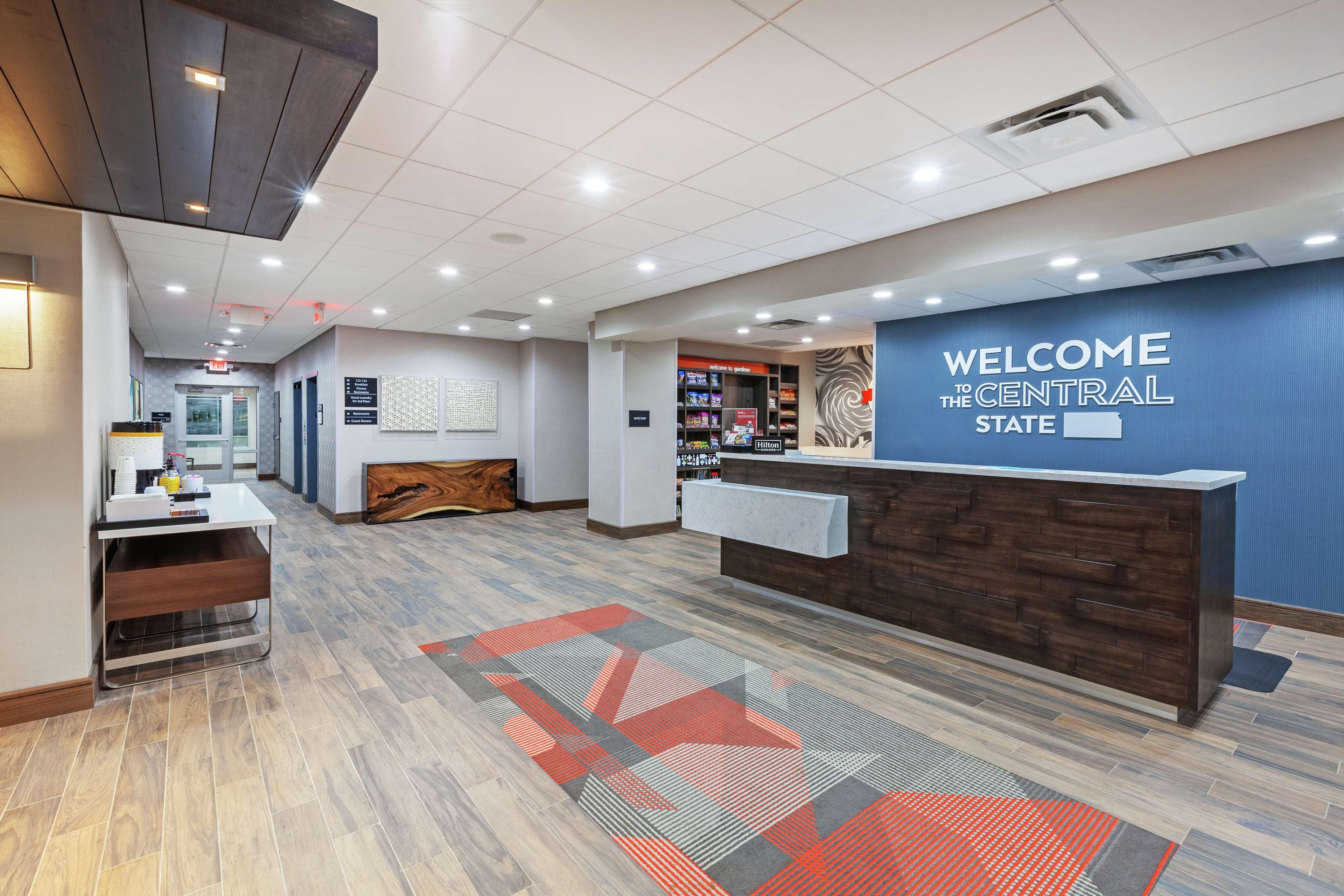Hampton Inn Gardner Eksteriør bilde