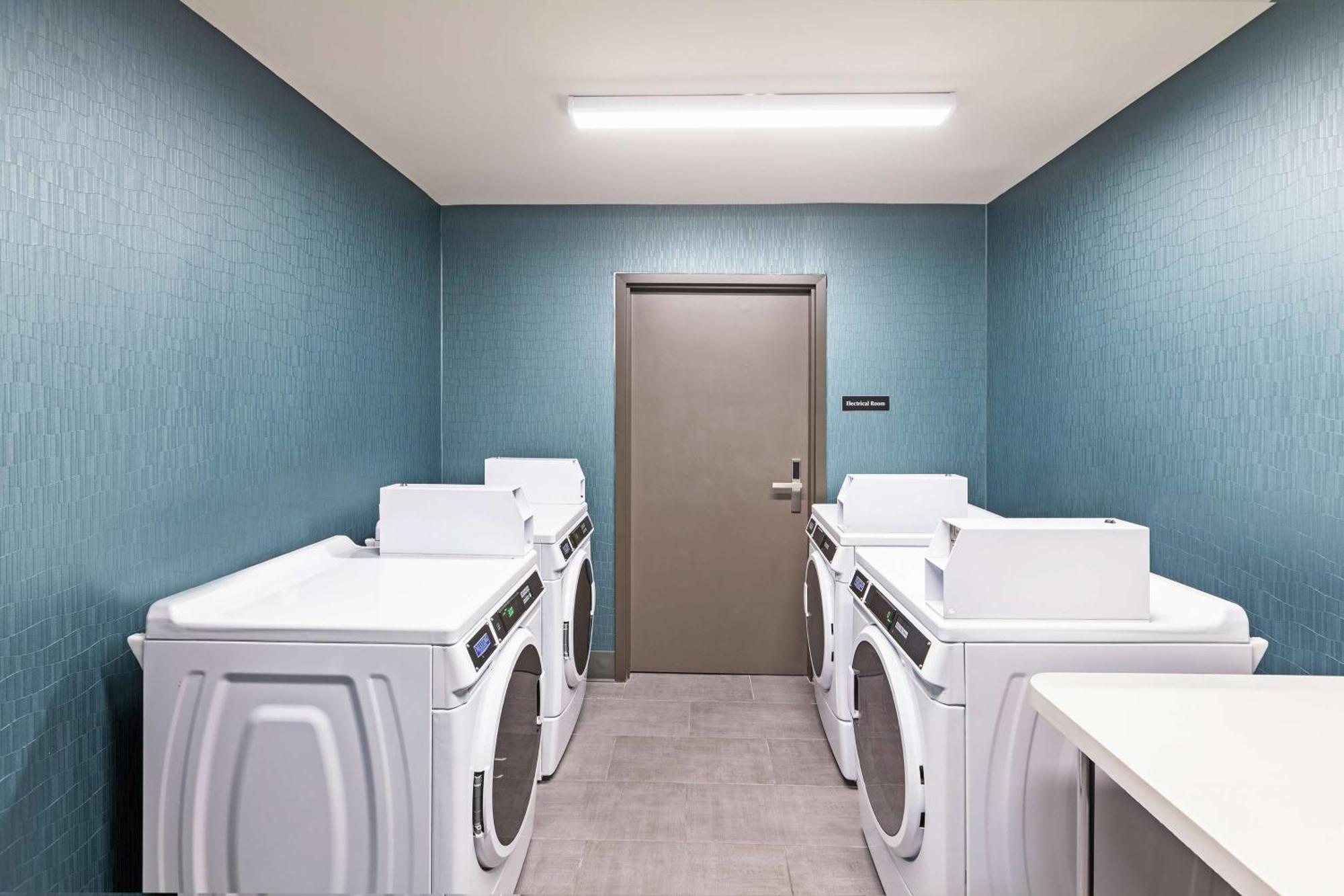 Hampton Inn Gardner Eksteriør bilde
